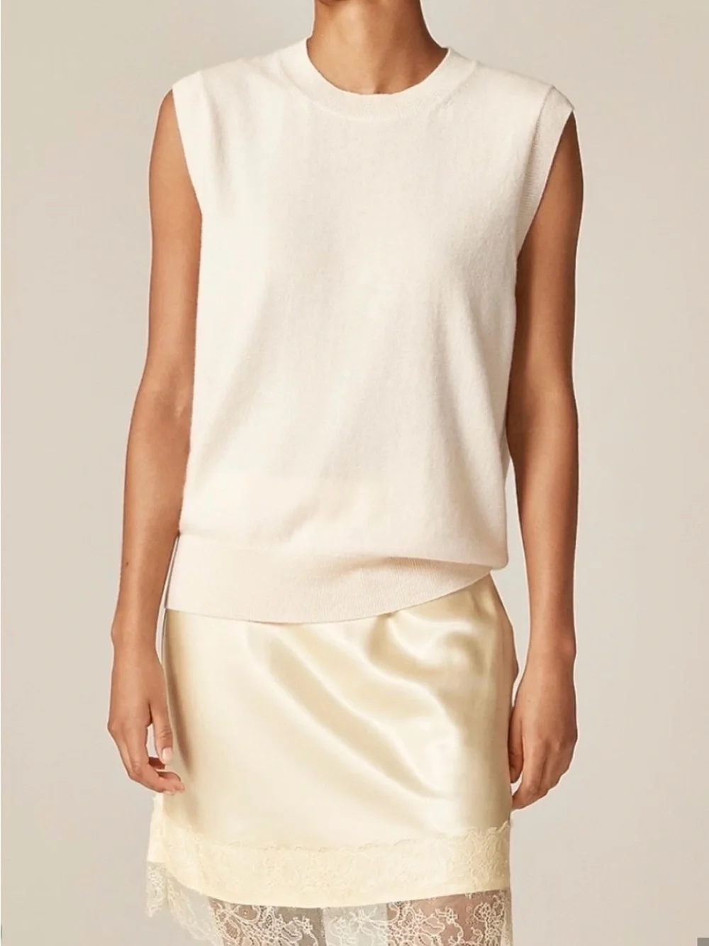 J CREW Cashmere relaxed sweater-vest CM660